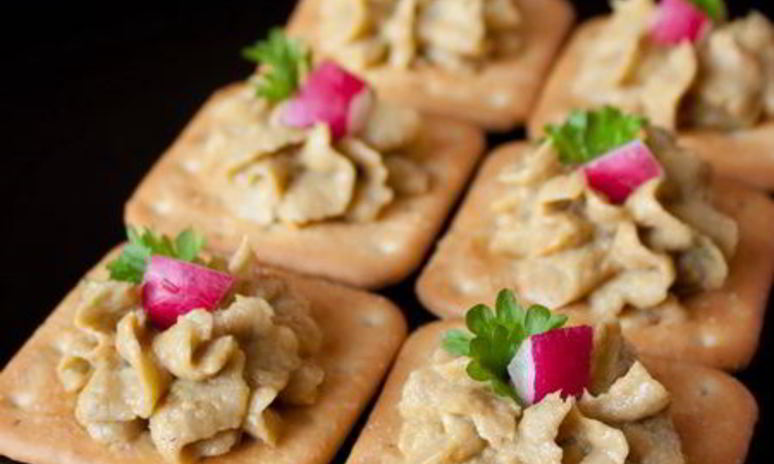 Рецепт паштета из авокадо и копченой рыбы