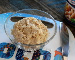 Паштет из фасоли с миндалем