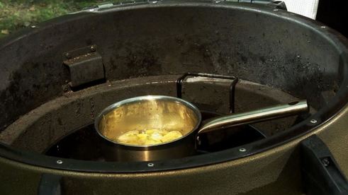 паштет из индюшачьей печенки с вареньем из кислых томатов