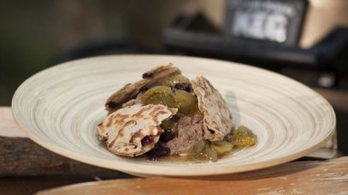 паштет из индюшачьей печенки с вареньем из кислых томатов