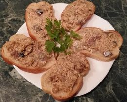 Паштет из копченой скумбрии и грецких орехов