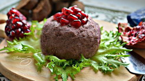 паштет из красной фасоли с гранатом