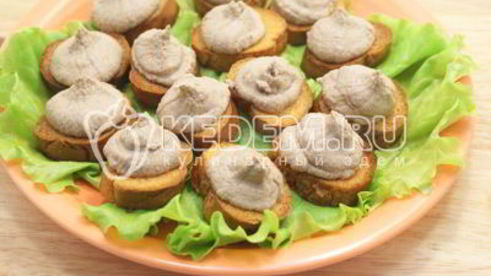 паштет из куриной печени праздничный