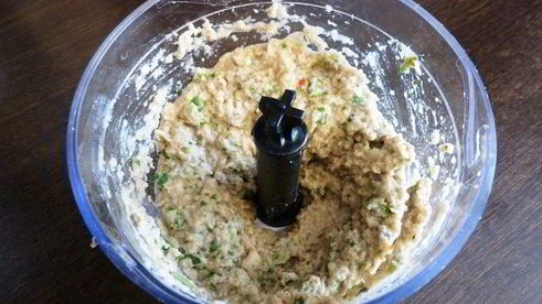 паштет из нута с вешенками и грецкими орехами