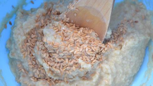 паштет из нута с яблоками и хлебцами из отрубей