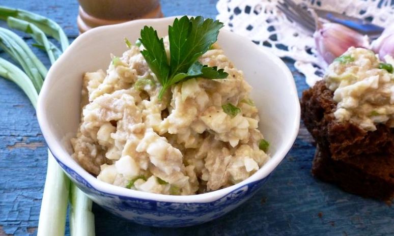 Рецепт паштета из вареных яиц и соленых груздей