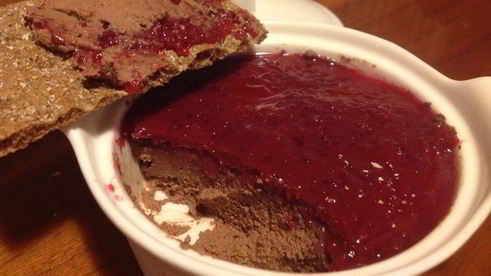 печеночный паштет с клюквенно-мятным желе