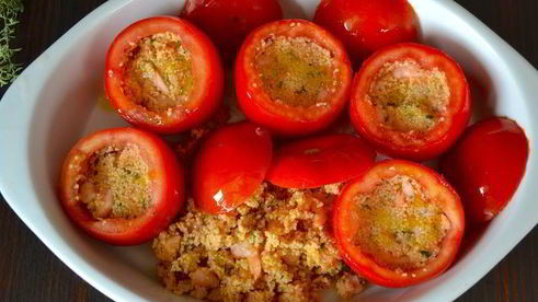 помидоры, фаршированные кускусом и креветками