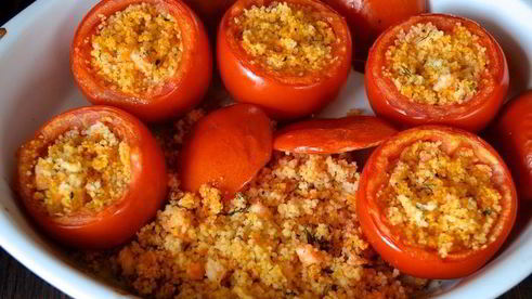 помидоры, фаршированные кускусом и креветками