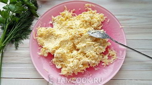 помидоры, фаршированные сыром и чесноком