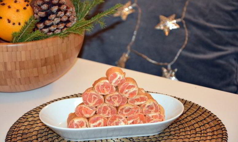 Рецепт блинных роллов с семгой