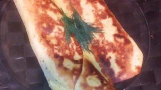 Чикен ролл с капустой и огурцами