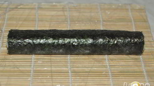 горячие роллы с креветками