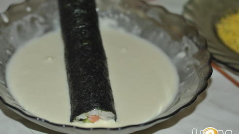 горячие роллы с креветками