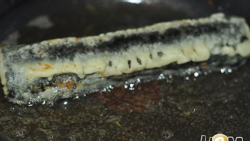 горячие роллы с креветками