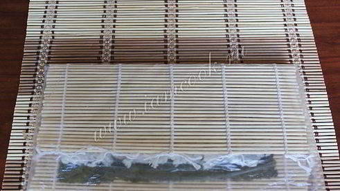 роллы бонито со стружкой тунца