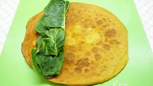 роллы из тыквы со шпинатом, копченостями и фисташковым майонезом