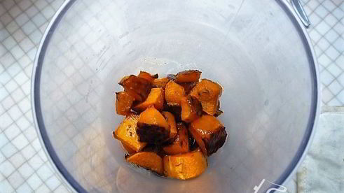 роллы из тыквы со шпинатом, копченостями и фисташковым майонезом