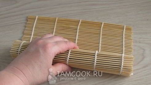 роллы с бурым рисом