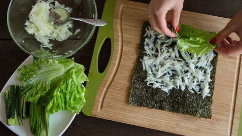 роллы с кольраби