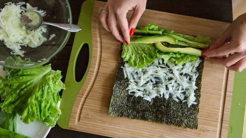 роллы с кольраби