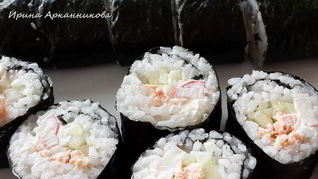 Роллы с крабовым мясом и семгой