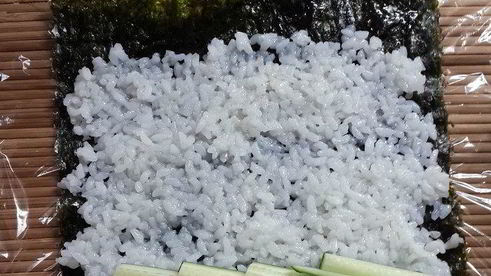 роллы с крабовым мясом и семгой