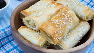 Роллы с курицей и овощами