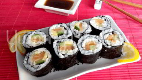 роллы с семгой