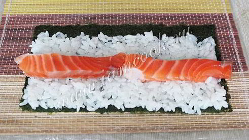 роллы сяке маки