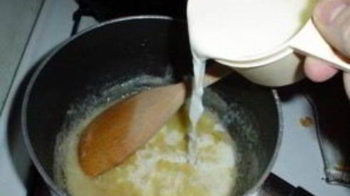 мясной рулет и макароны с сыром