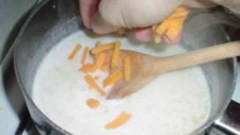 мясной рулет и макароны с сыром