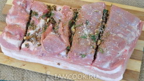 пряный рулет с сельдереем в мультиварке-скороварке