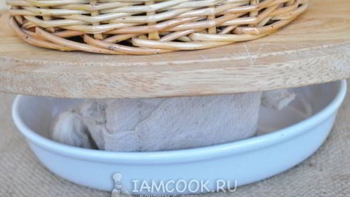 пряный рулет с сельдереем в мультиварке-скороварке