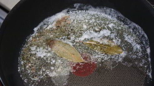 рулет из говядины с грибами