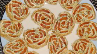 Рулет из лаваша с красной рыбой