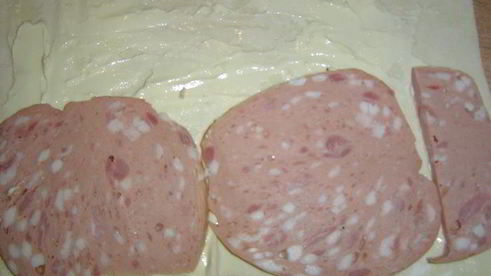 рулет из слоеного теста на тему я тебя слепила из того, что было