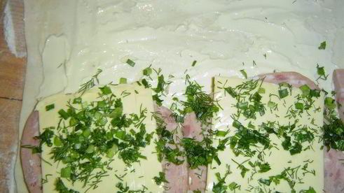 рулет из слоеного теста на тему я тебя слепила из того, что было