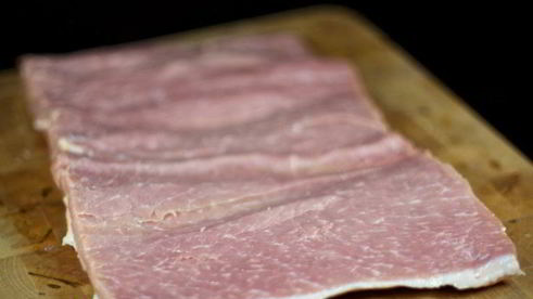 рулет из свинины с овощами