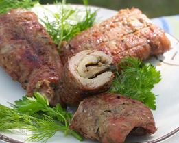 Рулет из телятины и баклажана