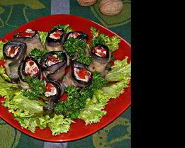 Рулетики из баклажанов ореховые