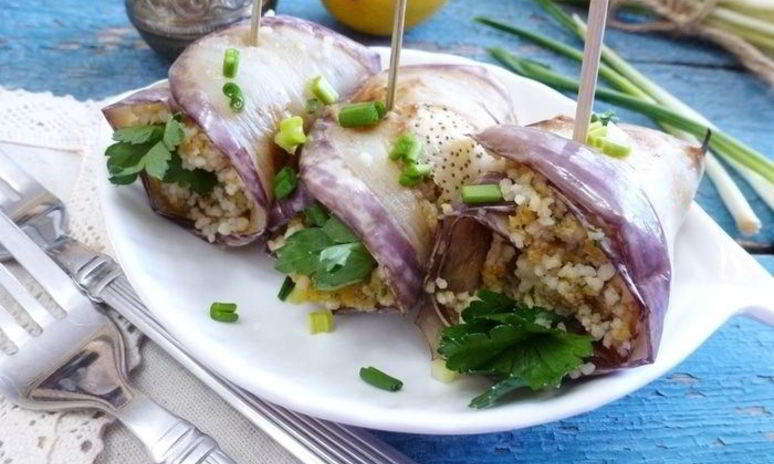 Рецепт рулетиков из баклажанов с кускусом и курагой