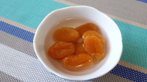 рулетики из баклажанов с кускусом и курагой