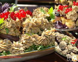 Рулетики из баклажанов с ореховым кремом