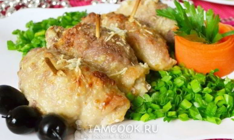 Рецепт рулетиков из свинины