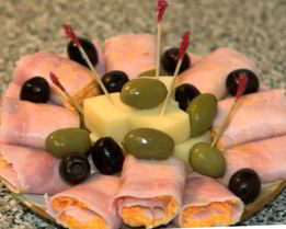 Рулетики из ветчины