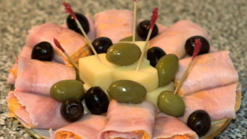 рулетики из ветчины