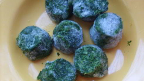 рулетики с курицей и шпинатом