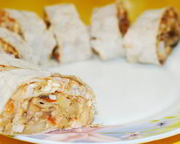 Теплые рулетики с мясом и грибами