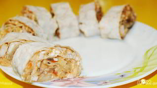 Теплые рулетики с мясом и грибами